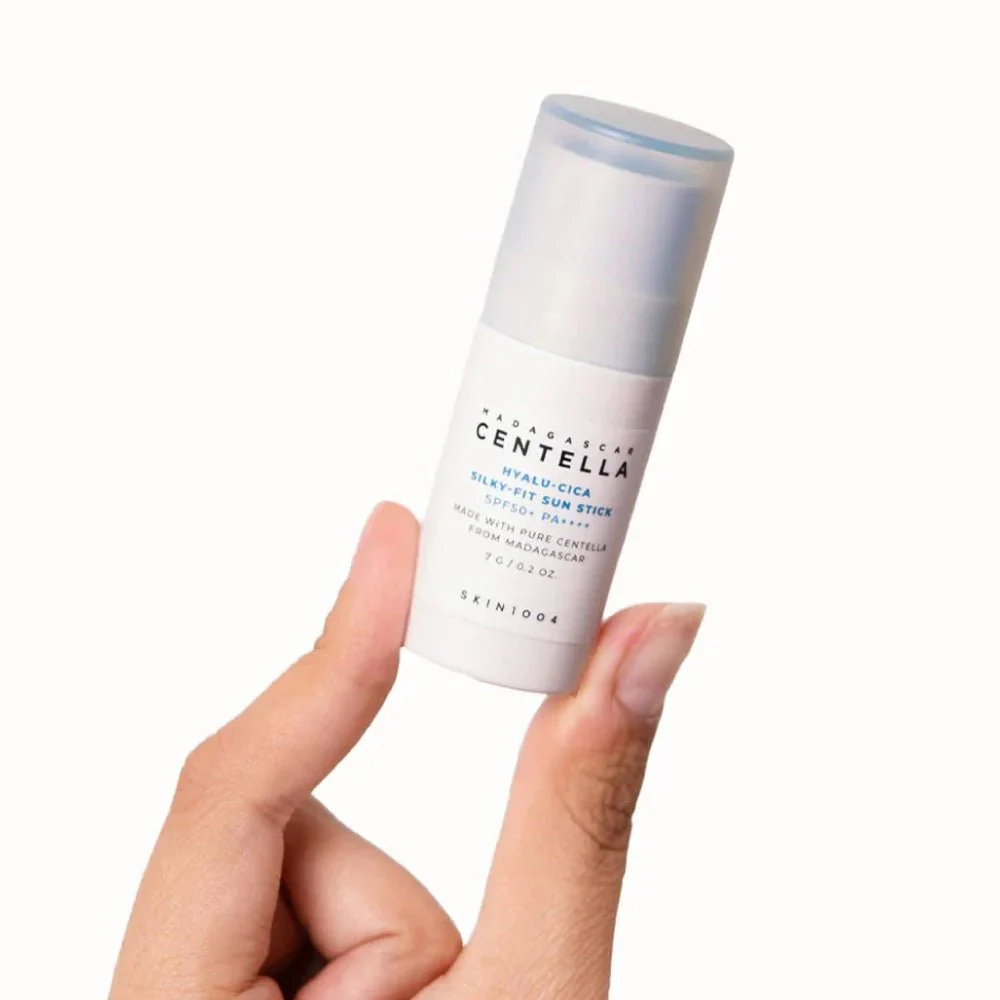 SKIN1004 Hyalu Cica Sun - Protector Solar en Barra SPF50+ - MIini Talla 7 GR - Imagen 2