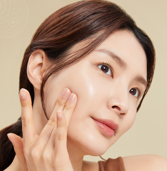 MEDIPEEL - Premium Golden Camellia Wrinkle Essence - 50ml - Imagen 3